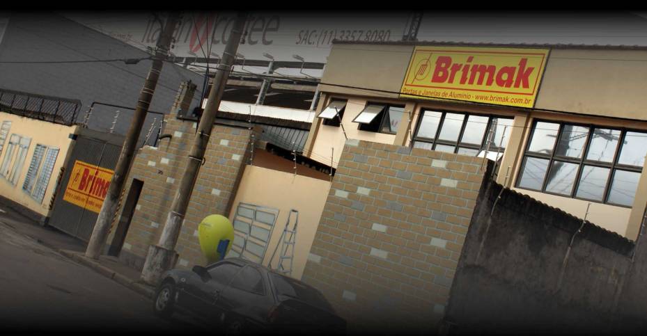 Indústria fabricante de esquadrias de alumínio