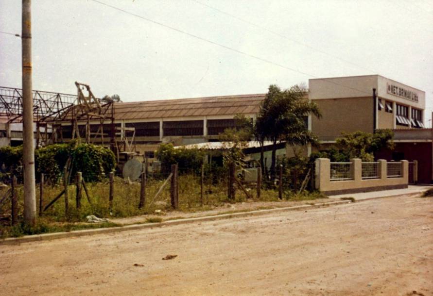 Iniciando o processo de expansão de sua sede própria em 1970